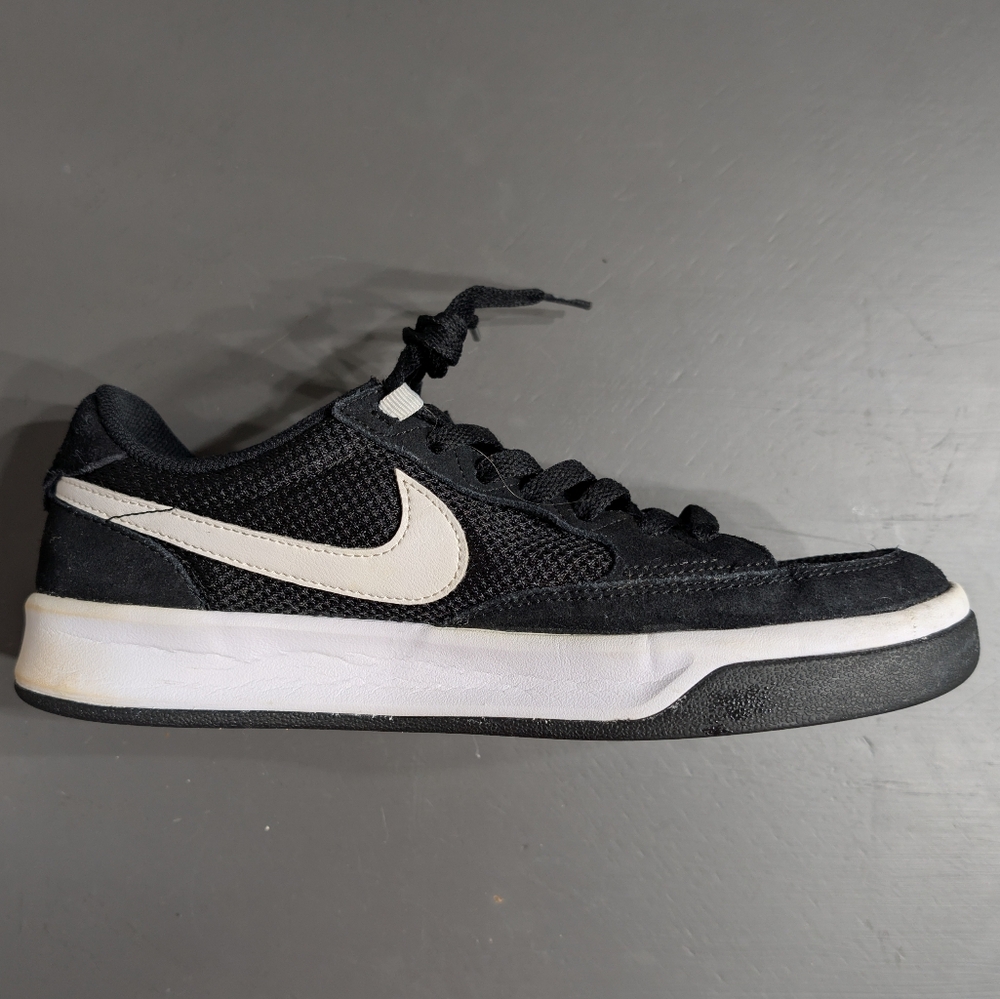 Nike SB Adversary Skate Shoes Men's 7.5
